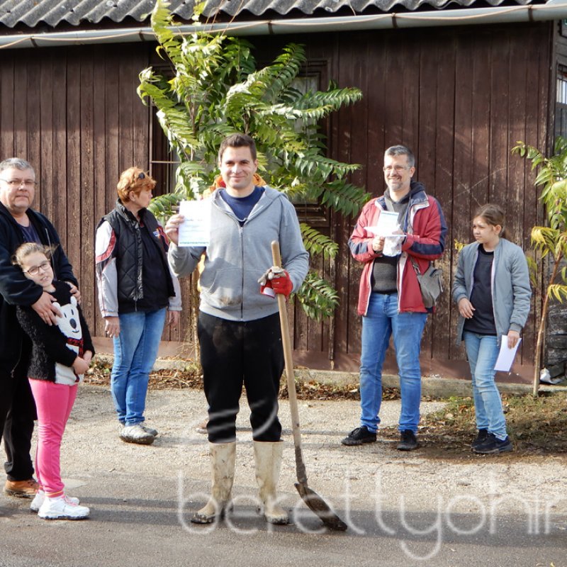 Közösségi faültetés Berettyóújfaluban 83